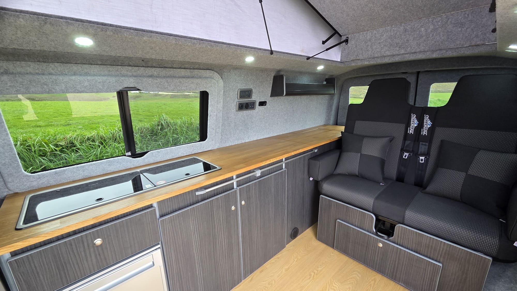 VW T6 - Low-level Freestyler VW T6 - Low-level Freestyler