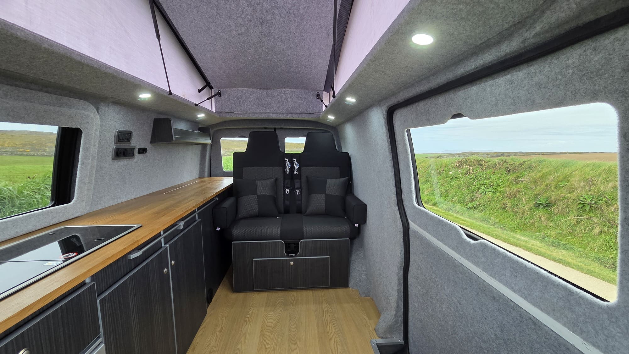 VW T6 - Low-level Freestyler VW T6 - Low-level Freestyler