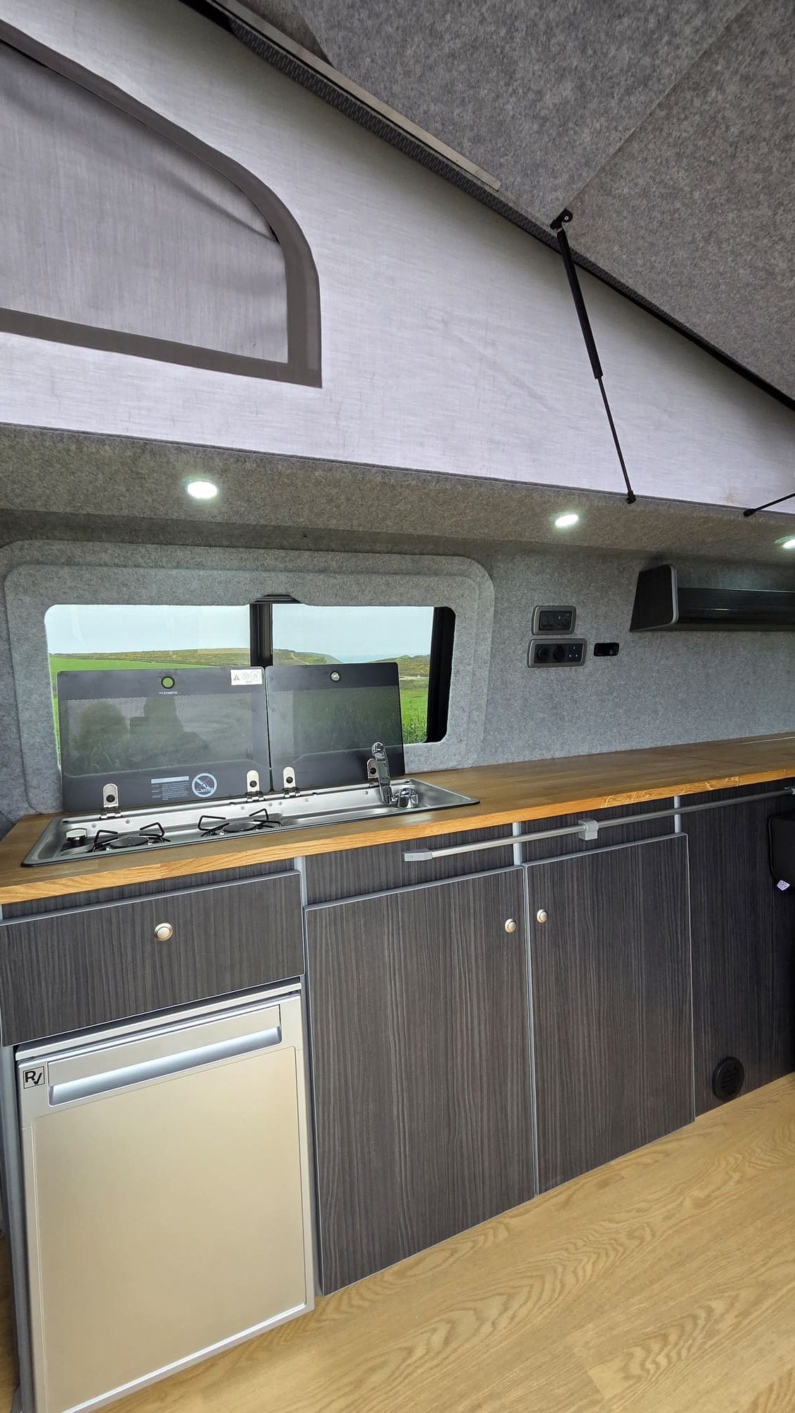 VW T6 - Low-level Freestyler VW T6 - Low-level Freestyler