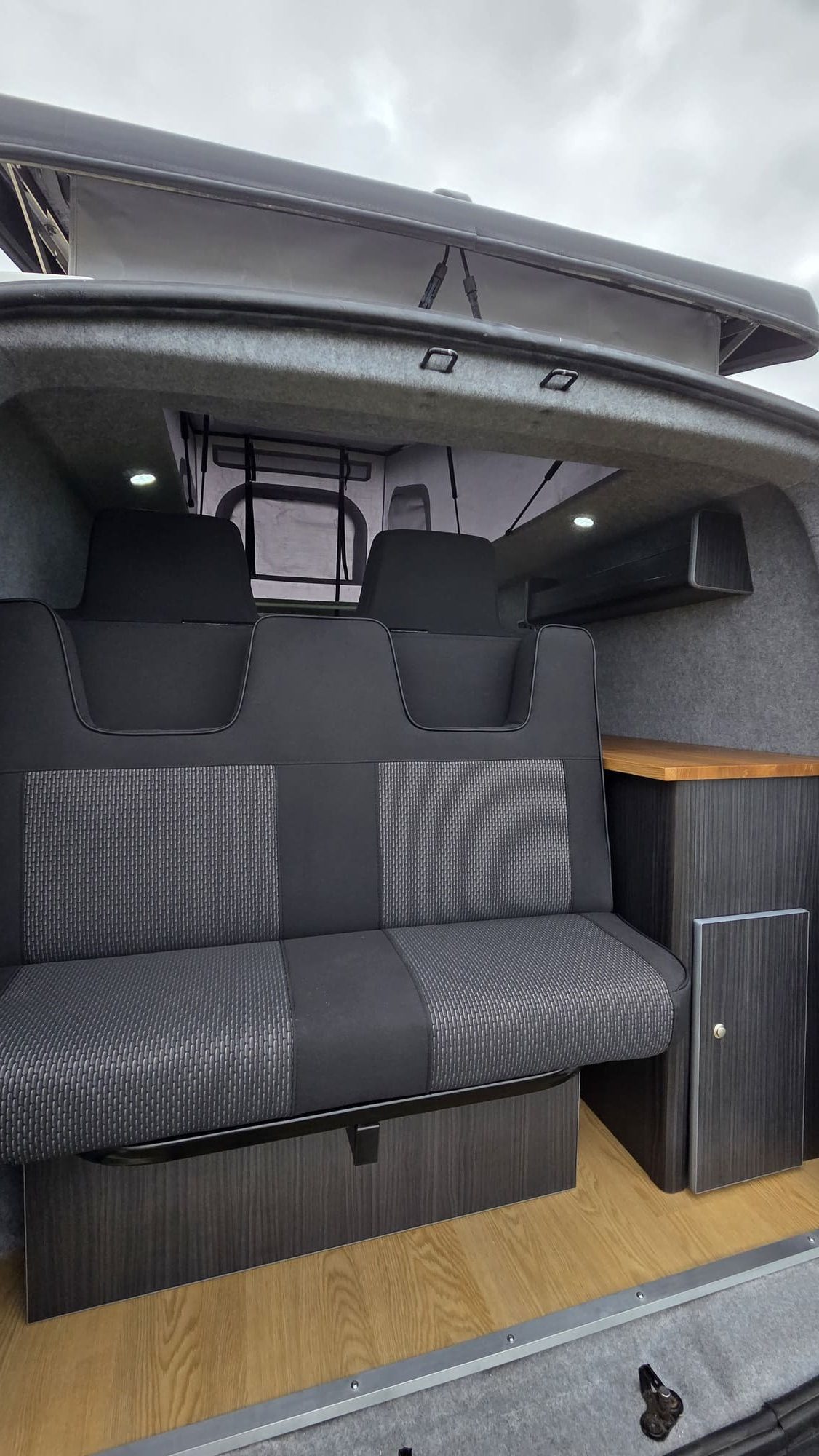 VW T6 - Low-level Freestyler VW T6 - Low-level Freestyler