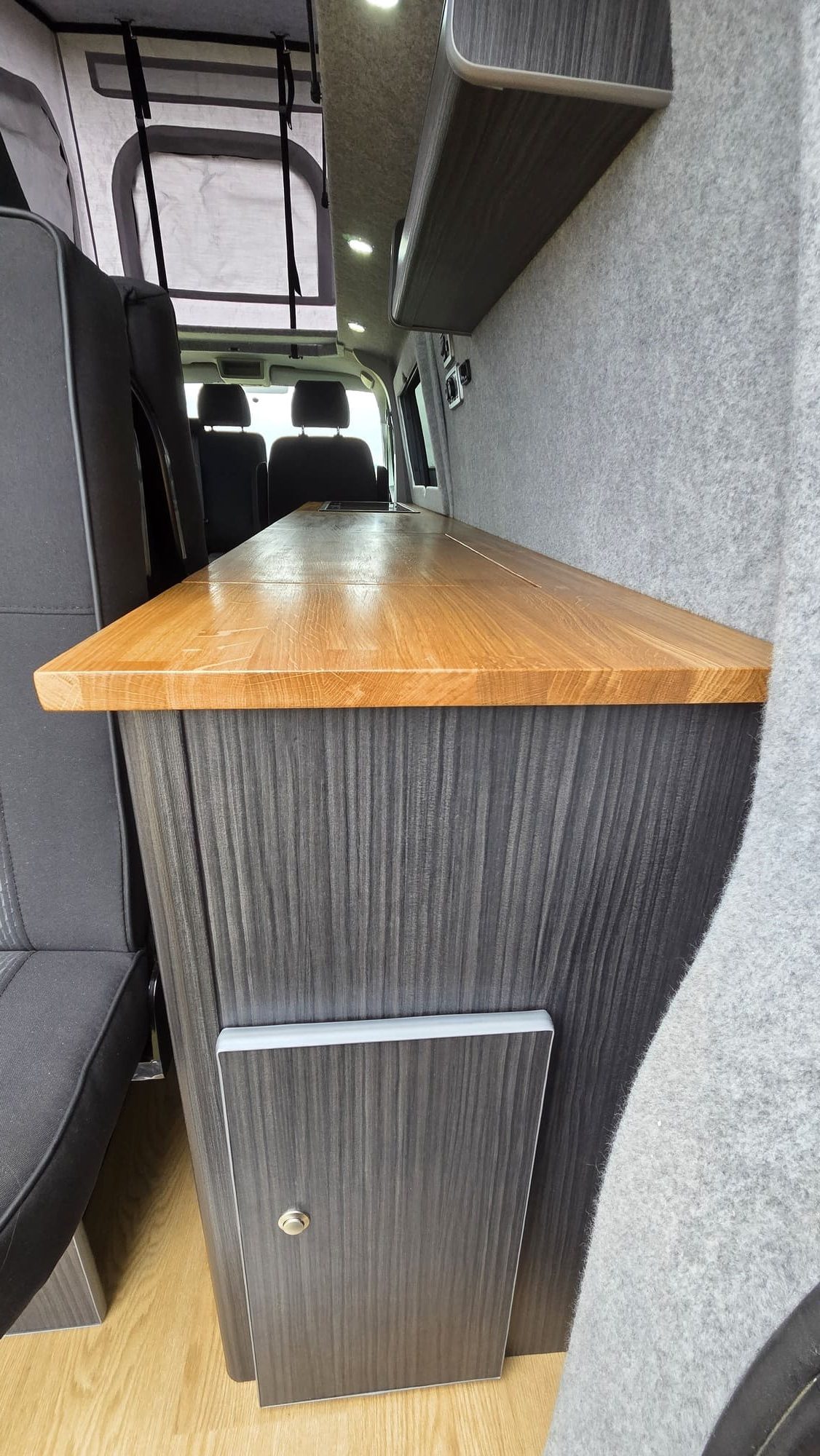 VW T6 - Low-level Freestyler VW T6 - Low-level Freestyler