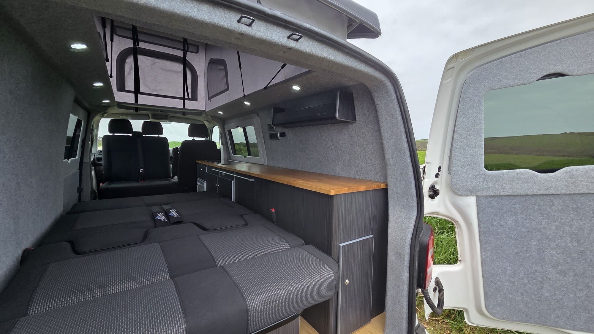 VW T6 - Low-level Freestyler VW T6 - Low-level Freestyler